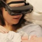 Canada : une maman voit son bébé pour la première fois
