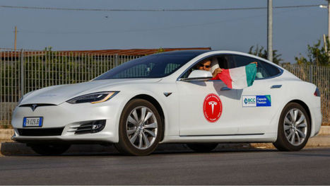 Cette Tesla Model S « consomme » moins d&rsquo;un litre aux 100