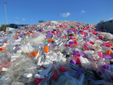 Environnement : l&rsquo;humanité à produit 8,3 milliards de tonnes de plastique