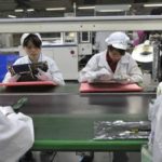 Foxconn remplace à tour des bras ses ouvriers par des robots