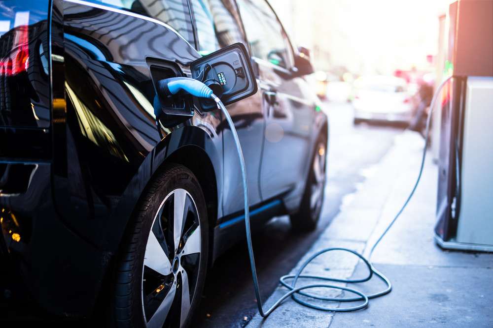 L&rsquo;Université de Cambridge crée une batterie de voiture rechargeable en 6 minutes