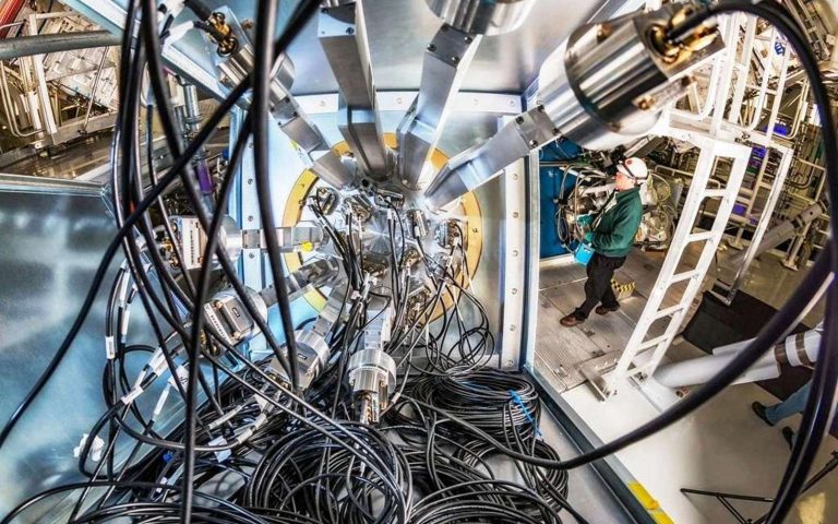 Fusion intertielle : un cœur de soleil reproduit en laboratoire grâce au laser