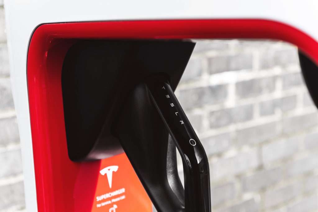 Avec le premier Superchargeur 250 kW en Europe, Tesla creuse son avance sur la concurrence