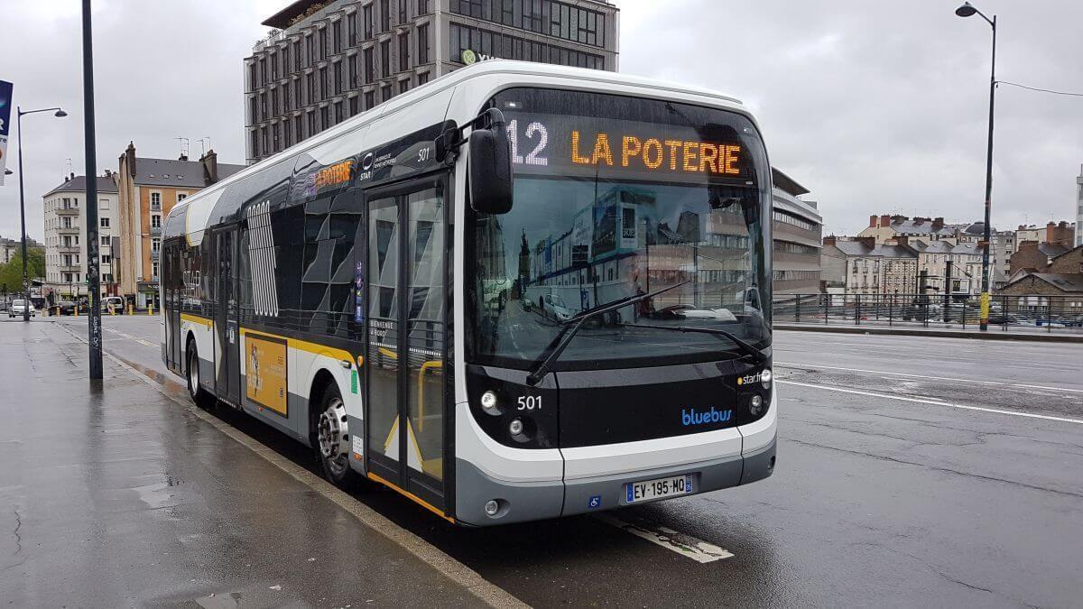 Bolloré va travailler avec Navya pour rendre ses Bluebus autonomes