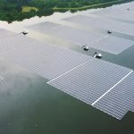 SINGAPOUR DÉVOILE L&rsquo;UNE DES PLUS GRANDES CENTRALES SOLAIRES FLOTTANTES AU MONDE