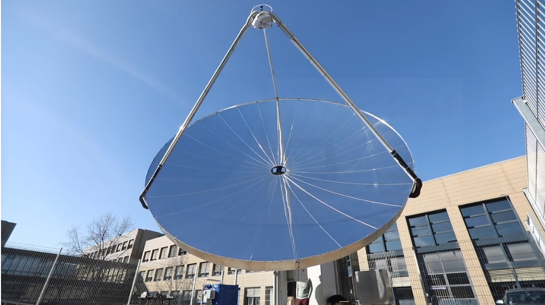 Production record d&rsquo;hydrogène en concentrant la lumière du soleil