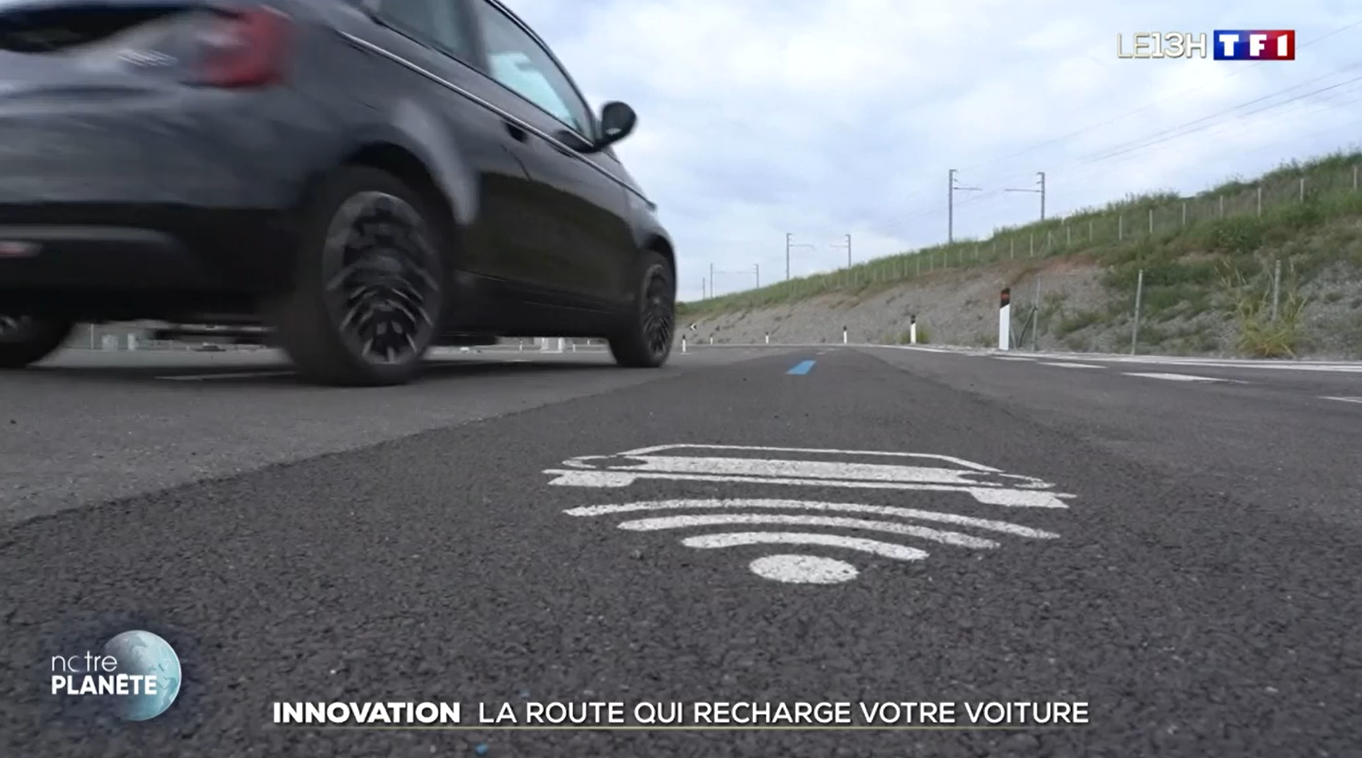 VIDÉO – Cette route recharge votre voiture électrique quand vous roulez