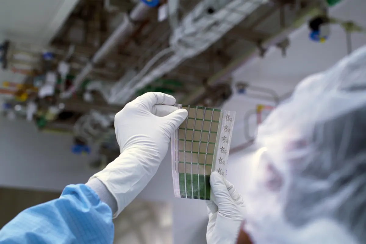Ultra Thin Printed Solar Cells From MIT Can Electrify Everything (With Video)