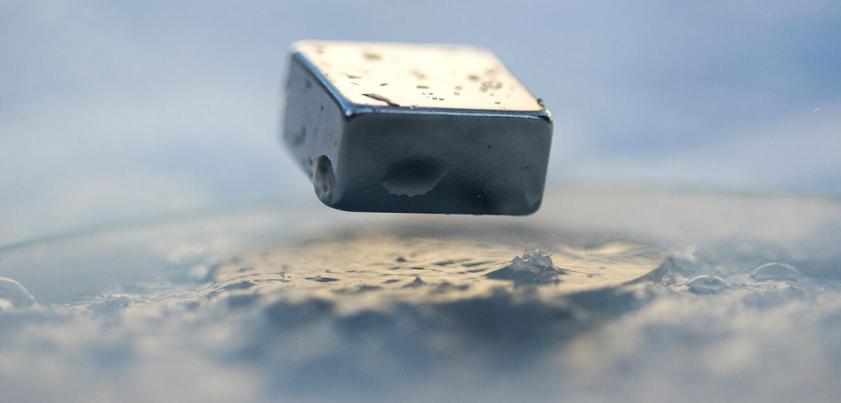 Supraconductivité, la température monte !