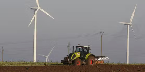« En France, la moitié des éoliennes tourne dans le vide » : le « Canard » s’est emballé