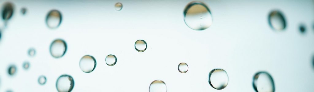 Une nouvelle classe de matériaux collecteurs d’eau dans l’air