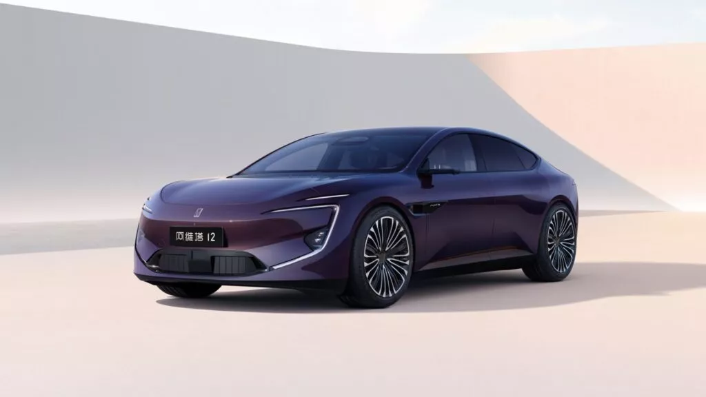 3 000 km d’autonomie : Huawei prépare une batterie solide révolutionnaire, mais est-ce faisable ?