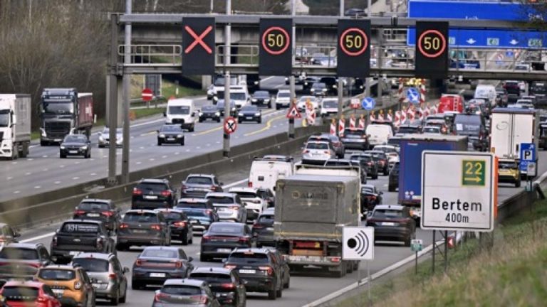 Belgique : le télétravail permet d’éviter 32 millions de kilomètres de trajets quotidiens – RTBF Actus