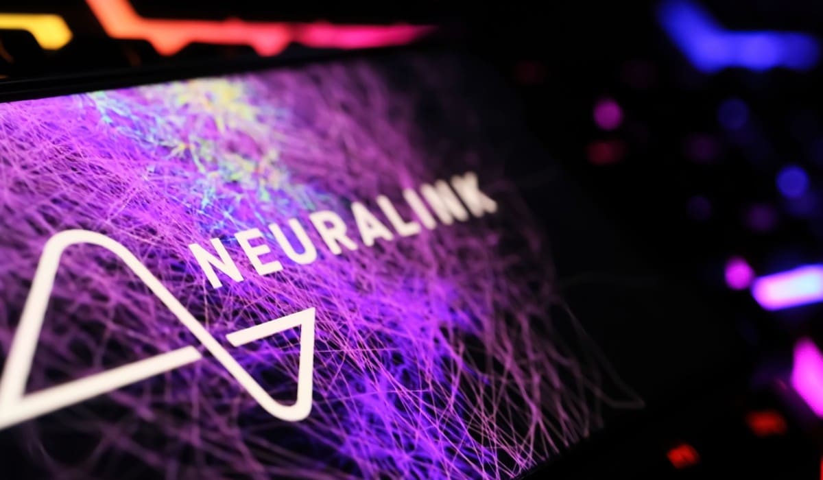 Neuralink d’Elon Musk : déjà 12 patients équipés d’implants cérébraux en 2025