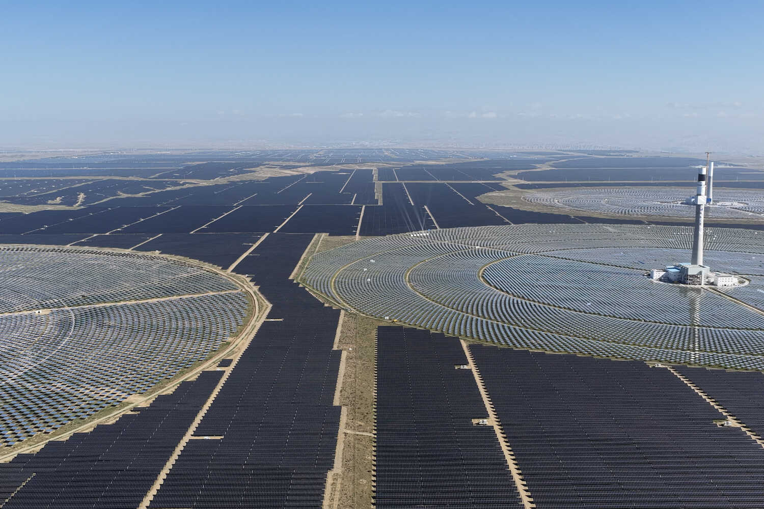 Why China Built 162 Square Miles of Solar Panels on the World’s Highest Plateau