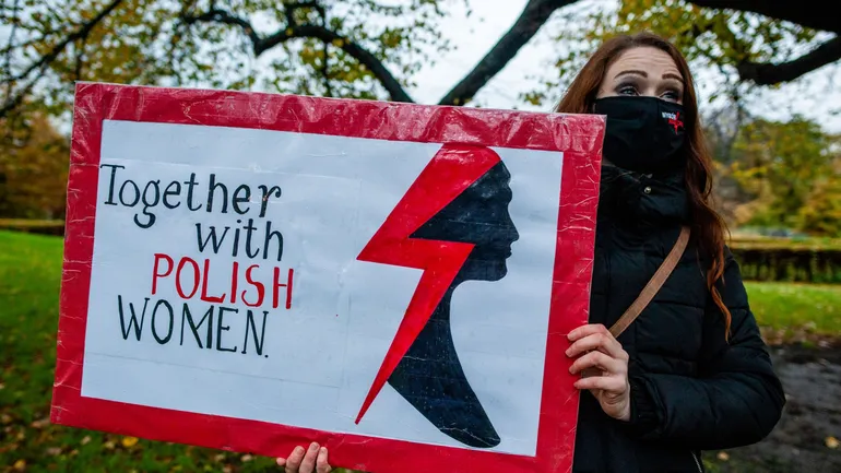 Avortement : la Pologne condamnée pour avoir violé les droits d’une femme venue avorter aux Pays-Bas