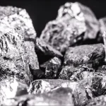 Using robots and click chemistry, scientists built potential active ingredients for future antibiotics that contain metal.