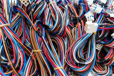 Two-way polymerisation produces both elastic and rigid recyclable thermoset plastics