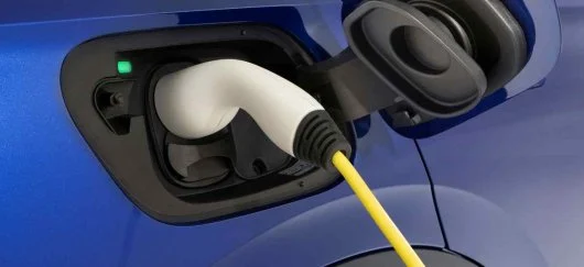 Les ventes de voitures 100% électriques ont augmenté de presque 30% dans l&rsquo;UE en 2025