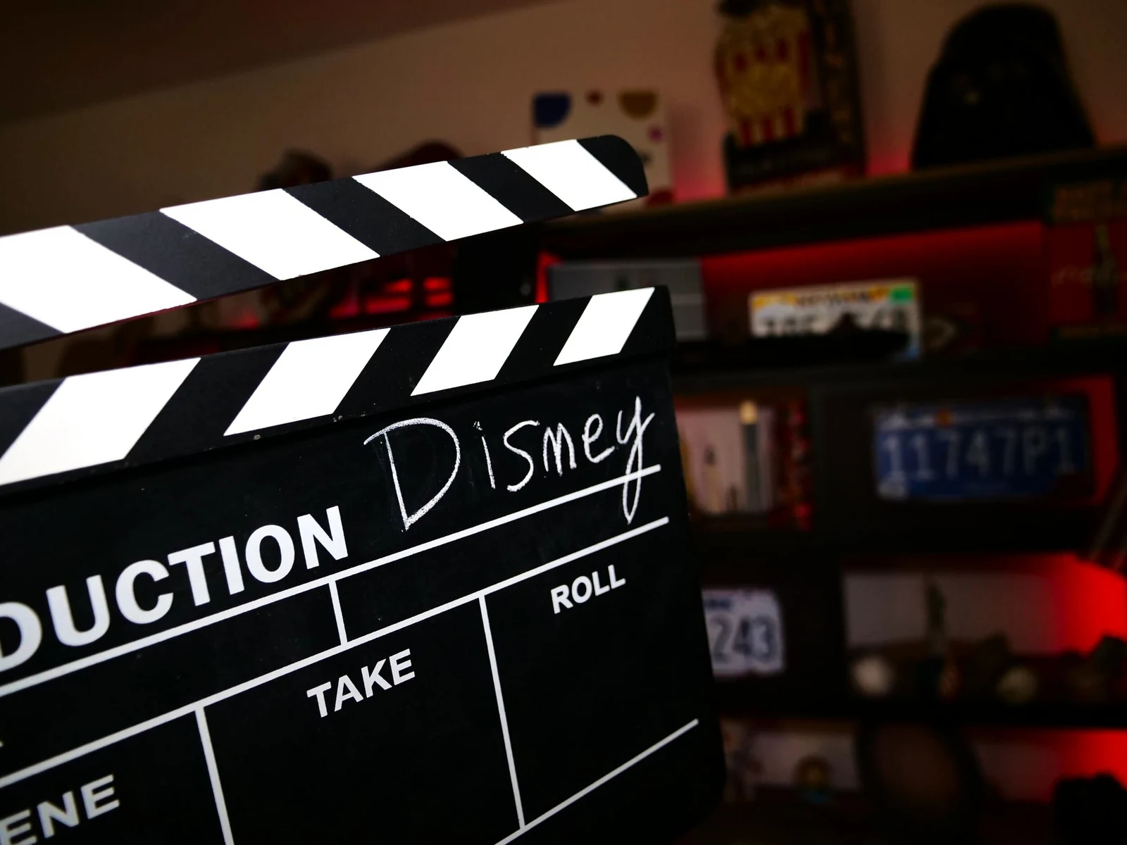 Piratage de films et séries en France : Warner Bros et Disney obtiennent gain de cause et des millions d&rsquo;euros de dommages