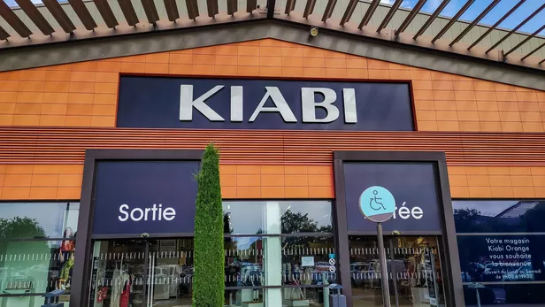 Des vêtements de la marque Kiabi rappelés pour une présence trop élevée de PFAS