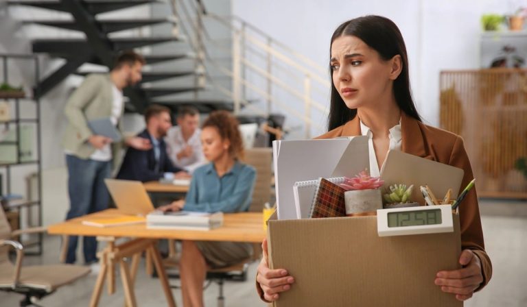 IA et emploi : les femmes pourraient perdre trois fois plus de postes que les hommes