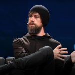 Jack Dorsey supprime 4 000 postes et revendique un virage radical vers l’IA