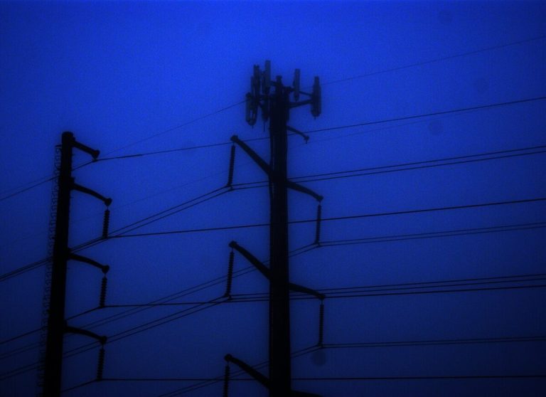 Grid bottlenecks threaten 120 GW of planned renewables in Europe