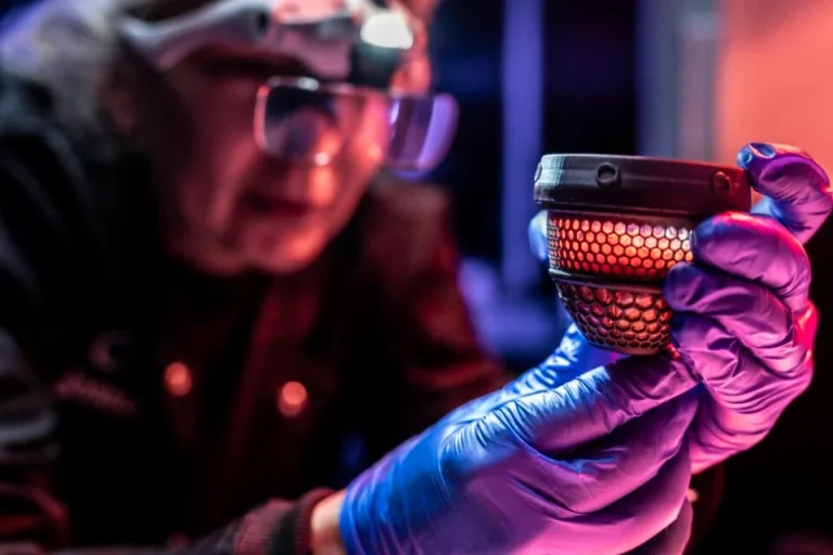 ‘De-Extinction’ Start-up Just Hatched Baby Chicks From a 3D-Printed Artificial Egg
