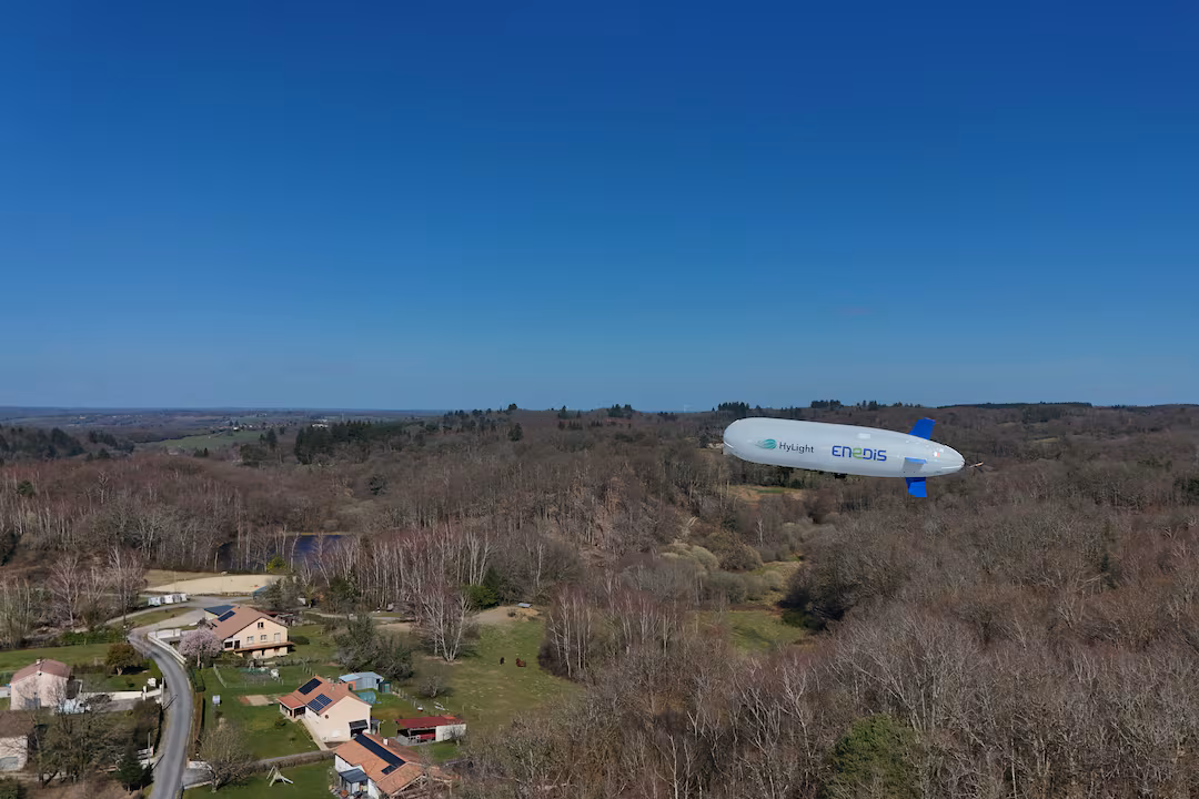 Dans le Limousin, un ballon dirigeable surveille les lignes électriques