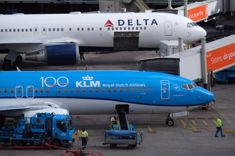 EU doubles down on carbon tax for international flights