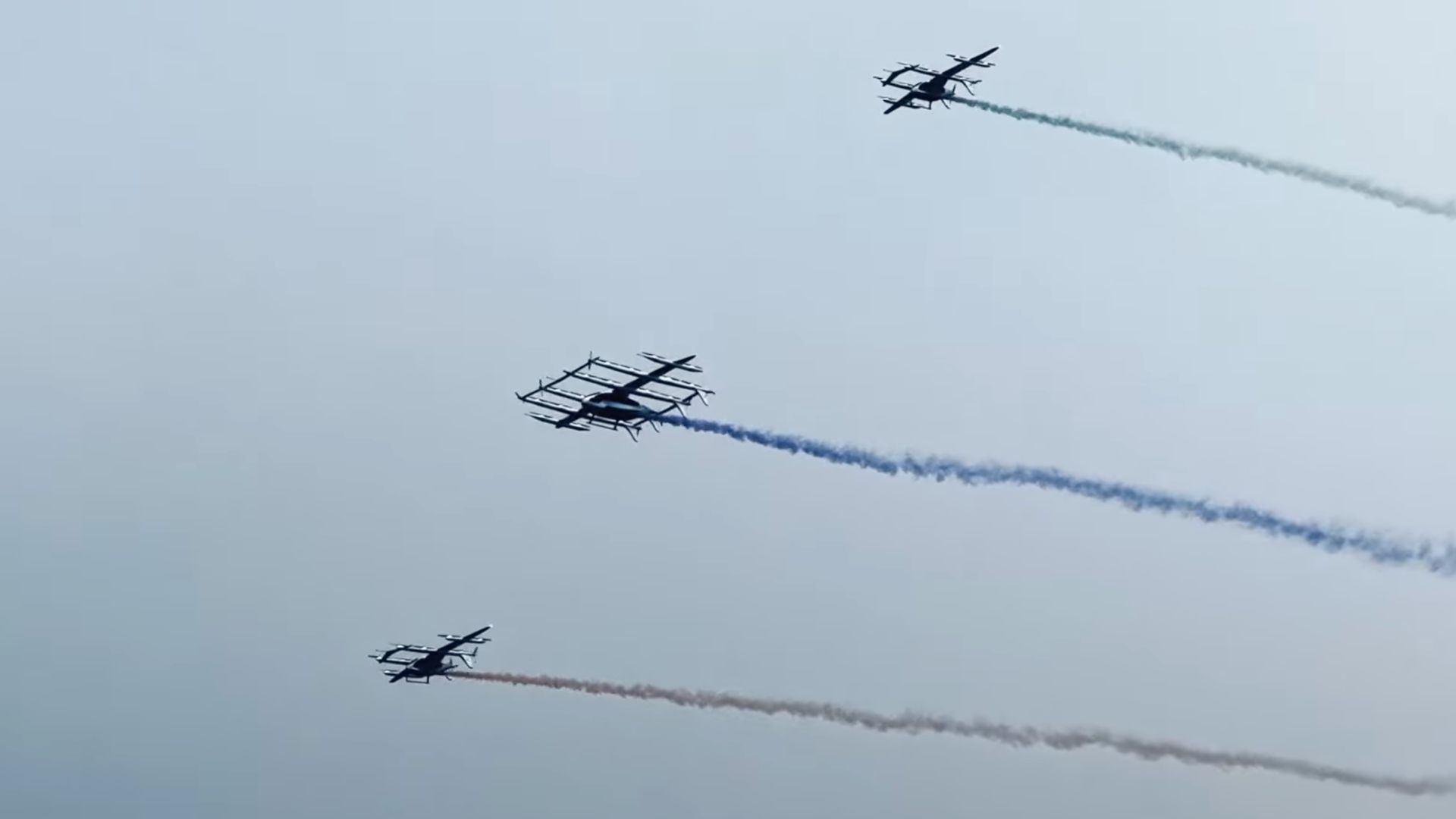 World&rsquo;s largest eVTOL completes three aircraft formation flight test