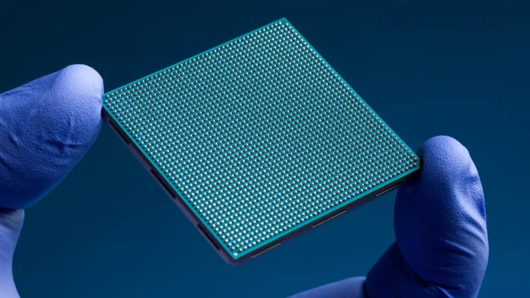 « Les vaisseaux du futur penseront par eux-mêmes » : la NASA teste un processeur qui pourrait tout changer