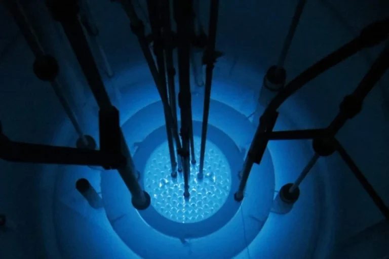 Ambitious Experiment Aims to Test Tiny Nuclear Reactors for AI Data Centers