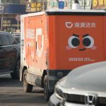 « Je n&rsquo;ai plus besoin de me déplacer » : en Chine, des milliers de vans autonomes remplacent déjà les livreurs | TF1 Info