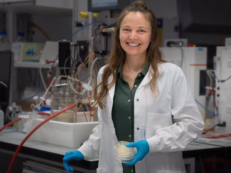 Usines bactériennes : la clé d&rsquo;une chimie respectueuse du climat