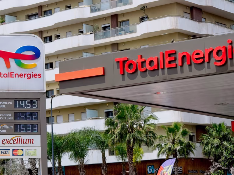 TotalEnergies sommé par la justice de prendre en compte ses émissions indirectes