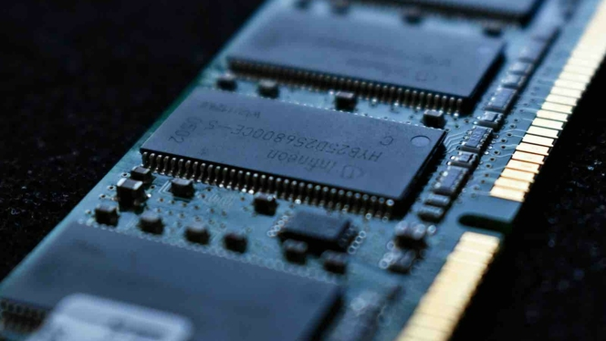 Scandale en vue ? Les géants de la RAM accusés d&rsquo;une entente massive pour gonfler les prix