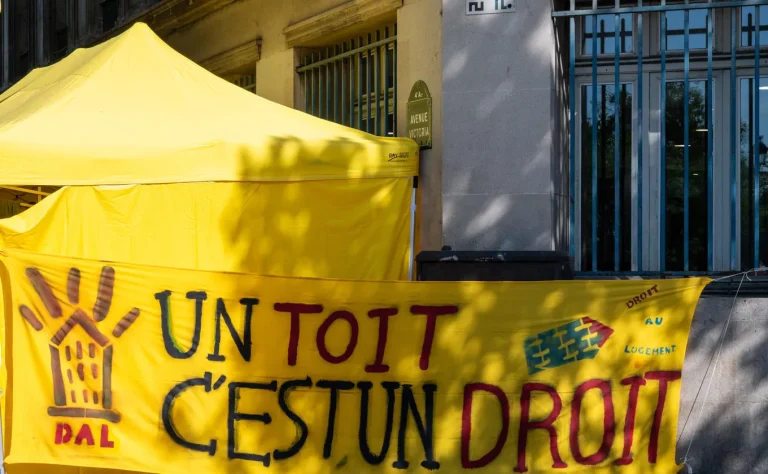 Le Conseil de Paris vote le doublement de la taxe sur les logements vacants pour tenter d’en remettre 20 000 sur le marché