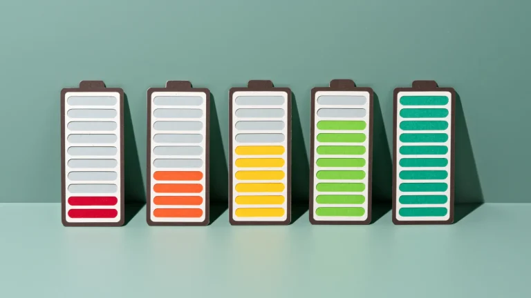 New sodium metal battery design charges in just 4 minutes and retains its capacity for years