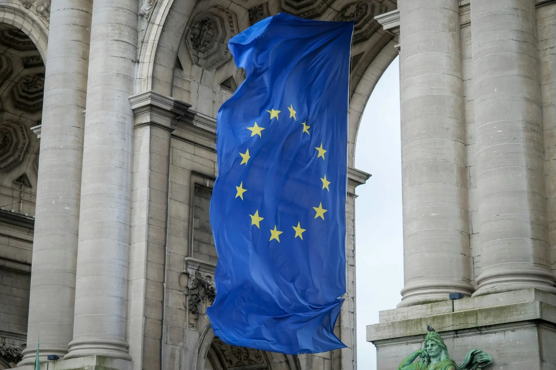 Nouvelle amende record pour Google : l&rsquo;UE exige 890 millions d’euros pour violation du DMA