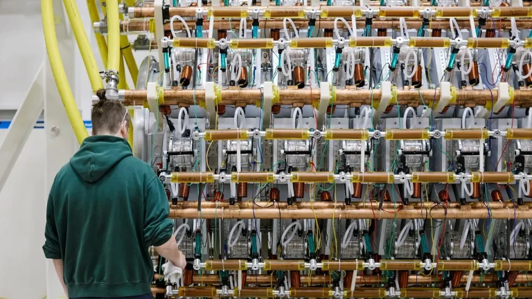 Fusion pulsed-power prototype completes 3,000 tests at 95% efficiency