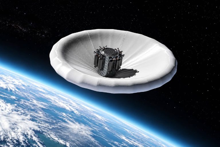 Atmos Space Cargo veut ramener les satellites sur Terre avec un dispositif gonflable