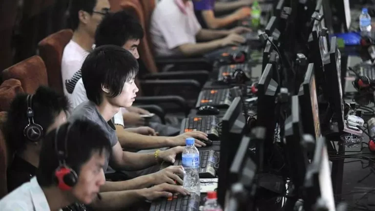 En Chine, l&rsquo;intelligence artificielle fait émerger une nouvelle génération de travailleurs «flexibles»
