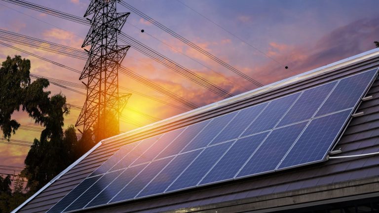 Le solaire a généré en juin un quart de l’électricité en Europe, une première – RTBF Actus