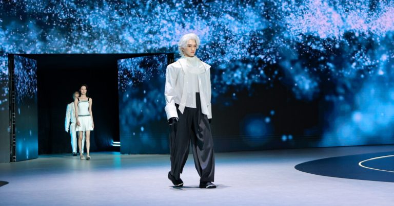 &lsquo;World&rsquo;s 1st mass-produced humanoid robot&rsquo; motors to market in China