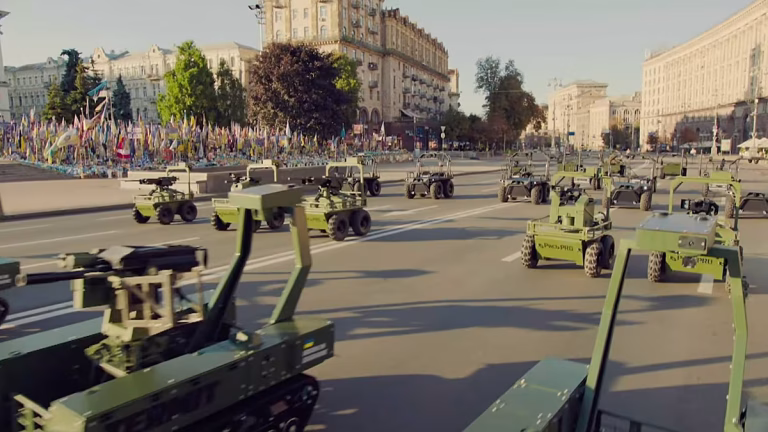 Seuls des robots et des drones pour le défilé du Jour de l’Indépendance de l&rsquo;Ukraine