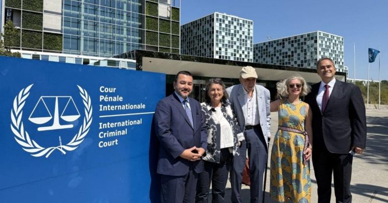 « Démanteler la CPI brique par brique » : minée par les scandales et la pression américaine, la Cour pénale internationale peut-elle survivre ?