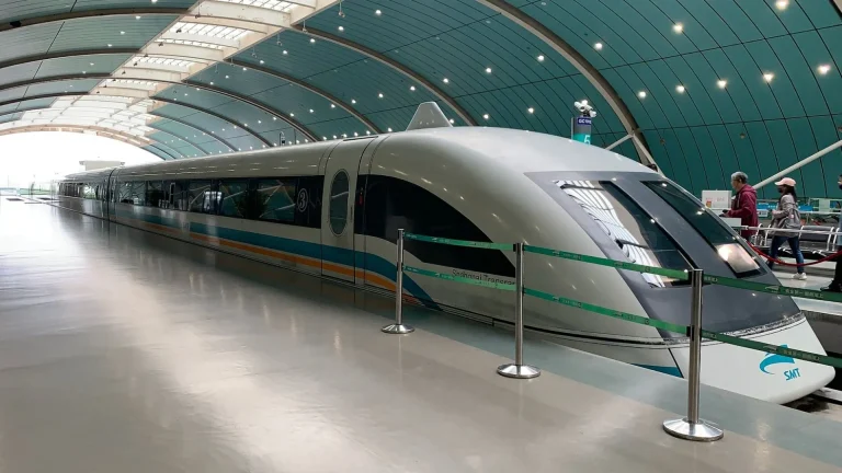 China&rsquo;s maglev model sets new record with 497 miles per hour run