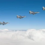 “Un vol révolutionnaire” qui pourrait bien “redéfinir” la guerre du futur: pour la première fois, l’armée américaine a fait voler un F-16 entièrement grâce à l’IA